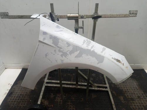 Ford focus right front - ford, wing
