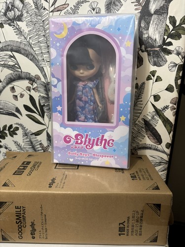 New dolly days sleepover - dolly,