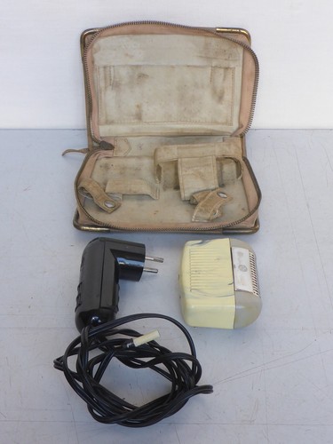 Old shaver with - with, case