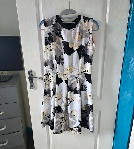 Next fit flare floral - &,