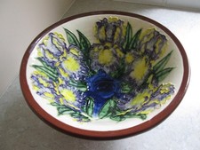 VINTAGE STUDIO POTTERY BOWL - TUBE LINED FLORAL DETAIL - SIGNED MAKERS MARK