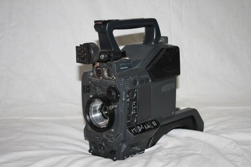 Sony dxc d30 3ccd - dxc-d30,