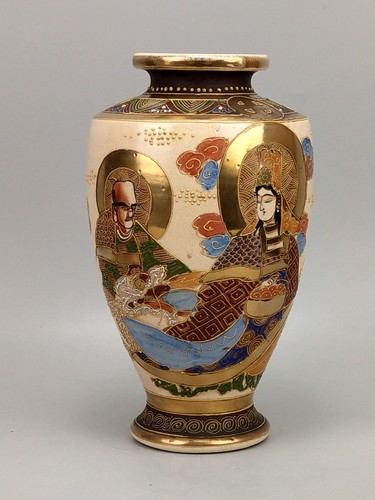 Japanese moriage satsuma vases - moriage,