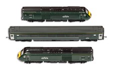 HORNBY GWR HIGH SPEED TRAIN CLASS 43  DIESEL LOCOMOTIVE AND COACH WORKING LIGHTS