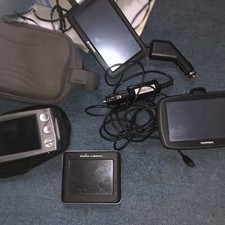 4x Sat Navs  2x Nav Man 2 Bins Tones 1 Tom Ton