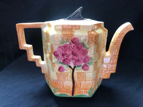 Art deco beswick - art,