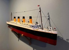 Wall bracket mount for LEGO