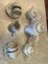 Queen Elizabeth II Golden Jubilee Tea Set 1952–2002 Porcelain Gold Trim