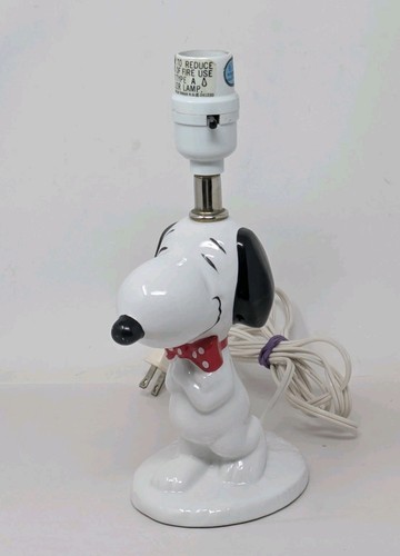 Vintage peanuts snoopy wearing - snoopy,