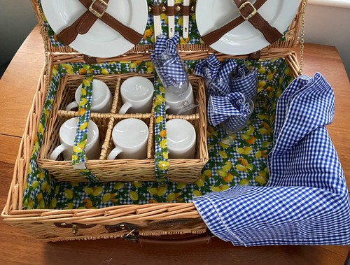 Sherwood hampers person - sherwood, 6
