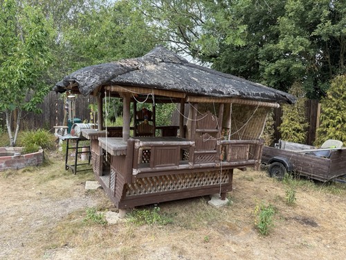 Tiki hut bar - tiki, kitchen