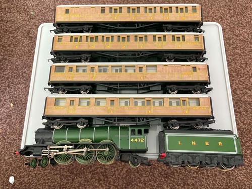 Hornby flying scotsman train - hornby,