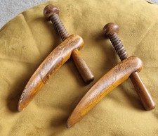 2 Pr Antique Wooden Screw Shoe Tree Stretcher Ladies Extra Large Lovely Patina