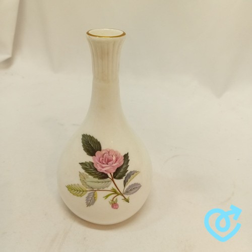 Wedgwood bud vase - wedgwood, cream