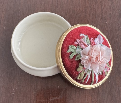 Framecraft porcelain trinket - framecraft,