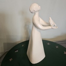 "Peace" Porcelain figurine (HN2470)  "Images" collection by Royal Doulton 1977