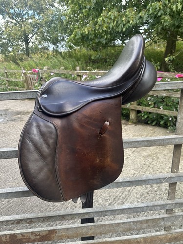 Farrington jump saddle inch - farrington, 17