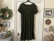 Lovely New Green Tiered Puff