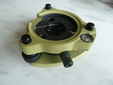 Wild/Leica GDF 22 tribrach