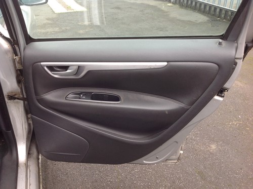 Volvo v70 mk2 rear door - v70,