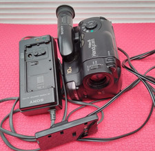 SONY VIDEO8 HANDYCAM CAMCORDER