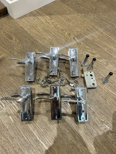Ironmongery job lot handles - lot,