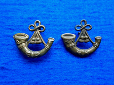 2 X 1920-52 D.L.I. DURHAM LIGHT INFANTRY BRASS PART SHOULDER TITLE BADGES