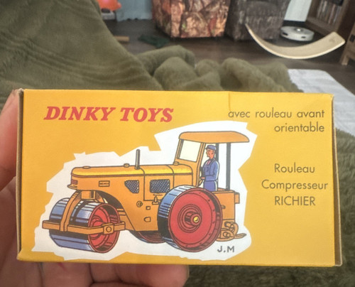 Dinky toys 830 richier road - toys,