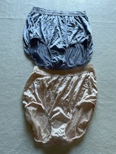 Hanes Her Way Womens Nylon