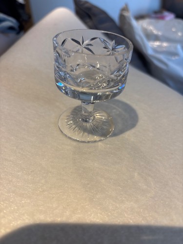Small lead crystal crisscross