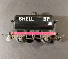 BP/Shell Oil Tank Wagon 00 gauge 