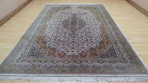 Large carpet rug - carpet, made
