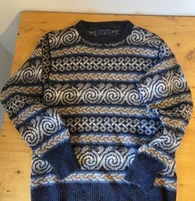 Vintage Shetland Islands 90s Wool Fair Isle Sweater jumper Knitwear handmade 