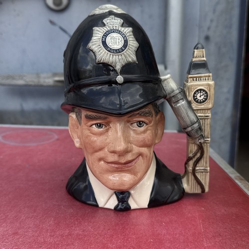 Royal doulton the london - london, bobby