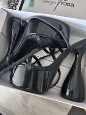 High heels sandals