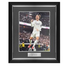 Luka Modric Signed Real Madrid