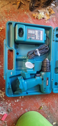 Makita 12v drill - drill, driver
