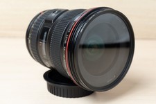Canon EF 17–40mm f/4 L USM Lens – Very Good Condition + Accessories