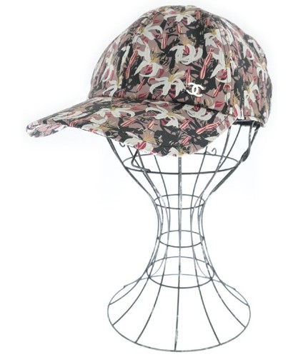 Chanel cap pinkishxwhitexblack - chanel,
