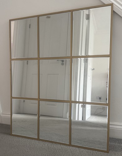 Gold wall mirror 85cm - 85cm, 70cm