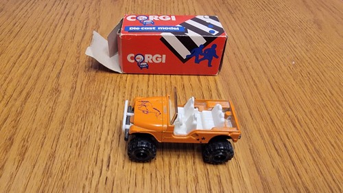 Boxed corgi 1975 jeep 4x4 - boxed,