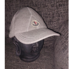 Moncler Cap Grey Berretto