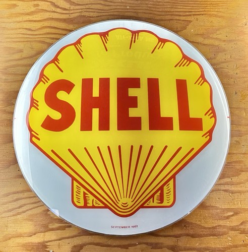 Shell gas station - pump, globe