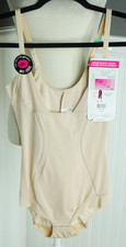NWT Maidenform Flexees Cool