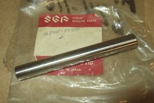 SUZUKI PE250 PE400 RM250 RM400 RM465 GENUINE FORK-SHIFT SHAFT - # 25411-40400