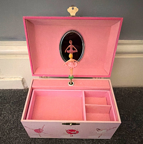 Pink wooden ballerina - pink,