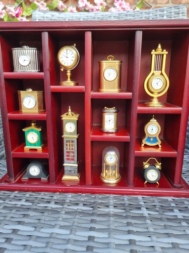 Mahogany display cabinet with - mahogany,