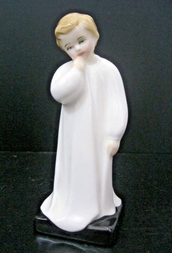 Royal doulton figurine darling - doulton,