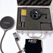 AKG C414 XLII Studio Condenser Microphone with Shock Mount and Pop Filter Set