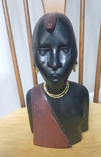 Vintage hand carved - ",